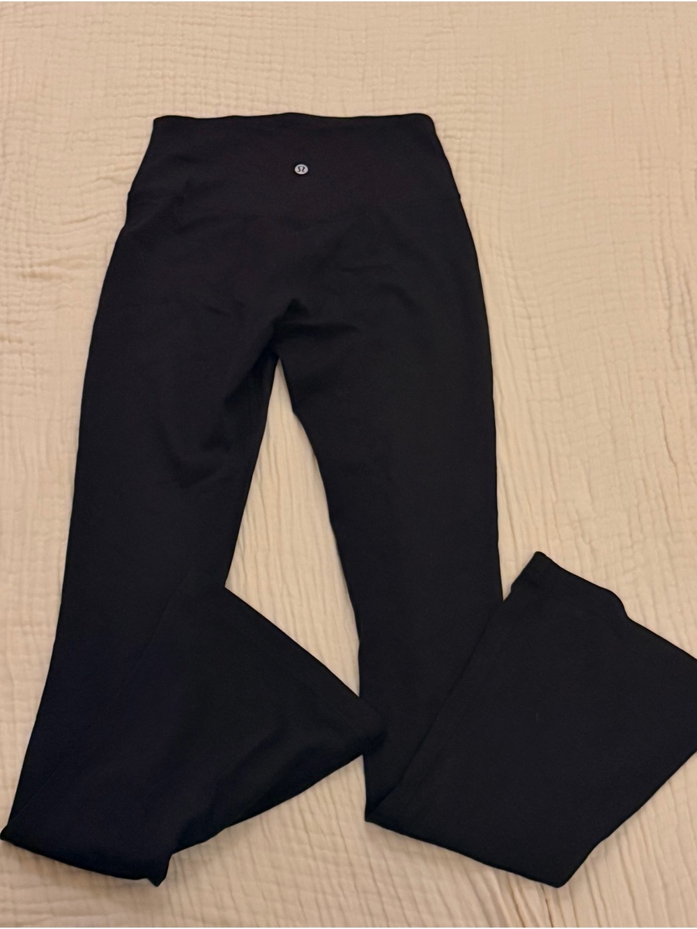 Lululemon Black Mini-Flared Align Leggings | Size 6 🖤